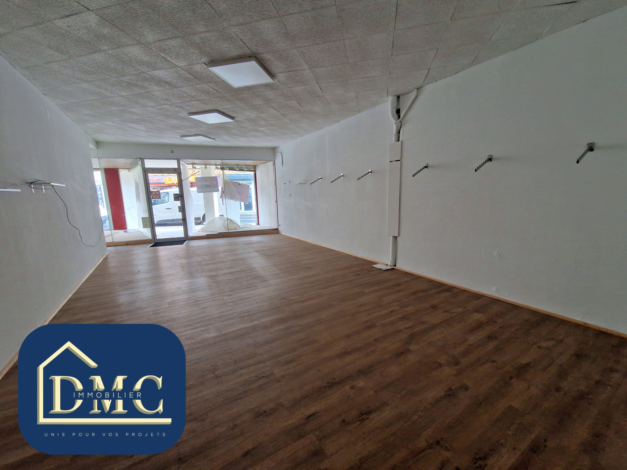 Local commercial à louer à Auterive, 160 m² – photo 1 sur 13